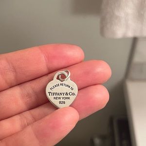 Return to Tiffany pendant